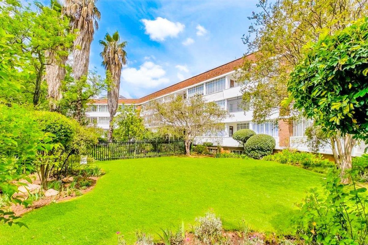 Phenomenal investment opportunity in Illovo Sandton - Photo 2