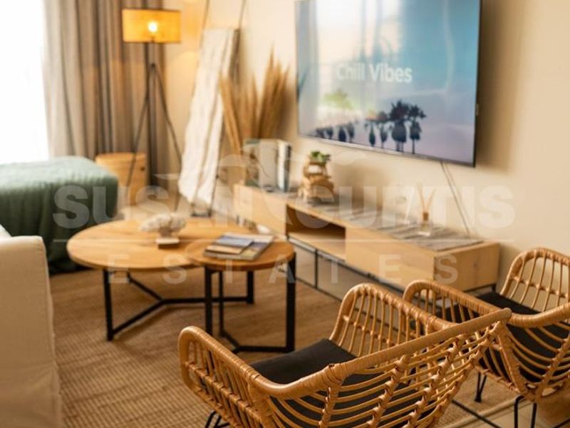 Fully Furnished Seafront townhouse - Photo 6