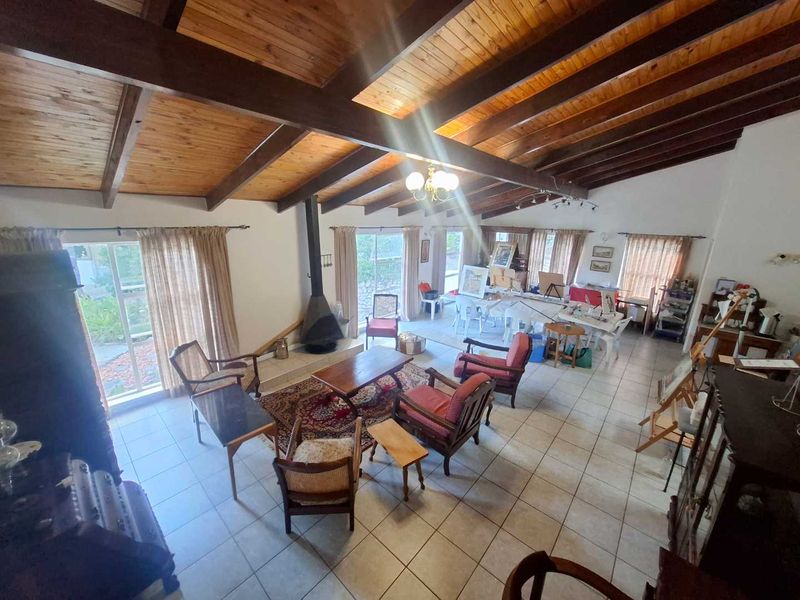 Family home with a two bedroom flat - Photo 5