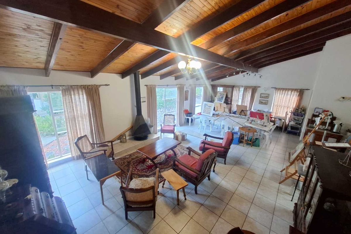 Family home with a two bedroom flat - Photo 5