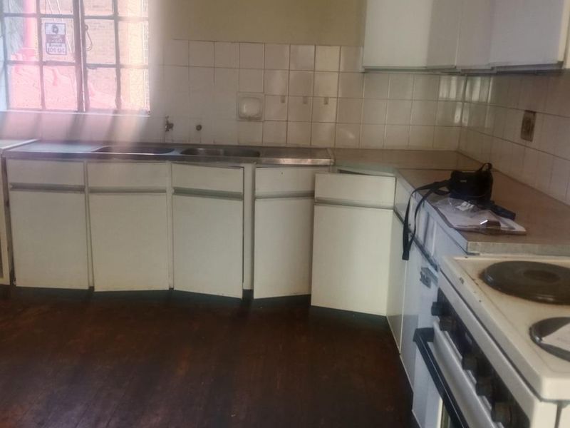 1 BEDROOM FLAT TO RENT IN PRETORIA CENTRAL - Photo 4