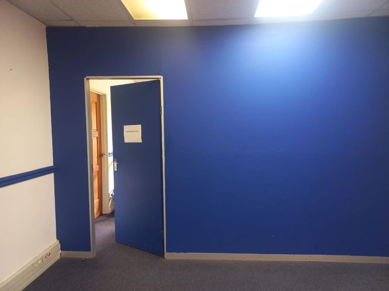 Luxury & Upmarket - Photo 3