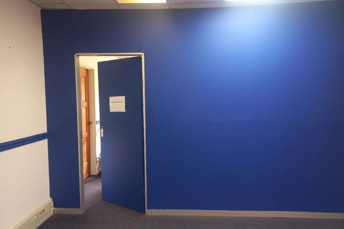 Luxury & Upmarket - Photo 3