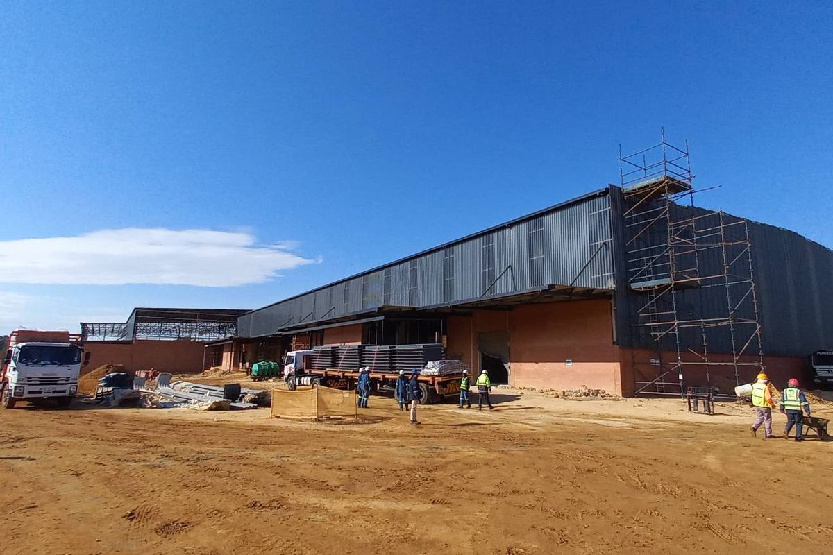 Newly Developed 1,100m2 Mini Distribution Warehouse To Let - Photo 2