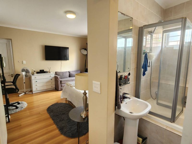 RENTAL - available immediately! - Photo 4