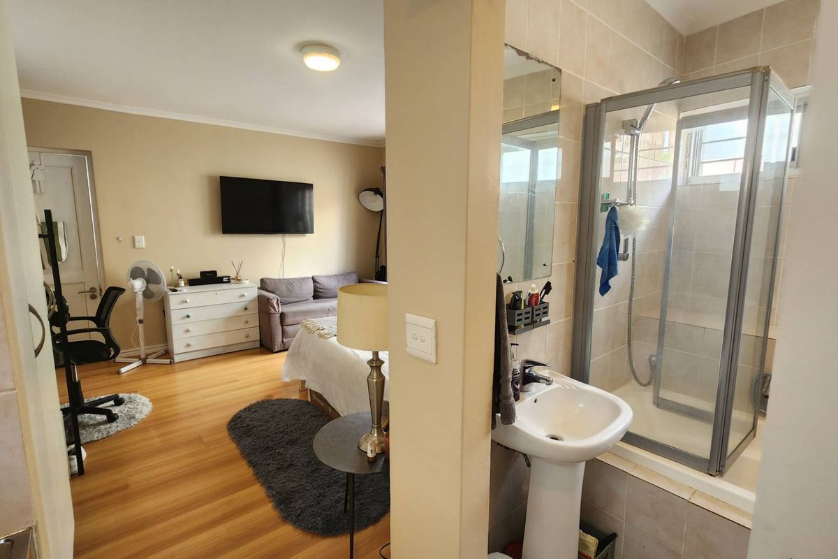 RENTAL - available immediately! - Photo 4
