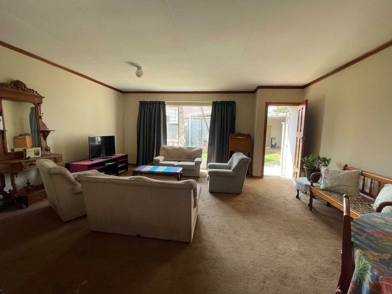 Pristine 2-Bedroom Townhouse in a Peaceful Complex - Photo 9