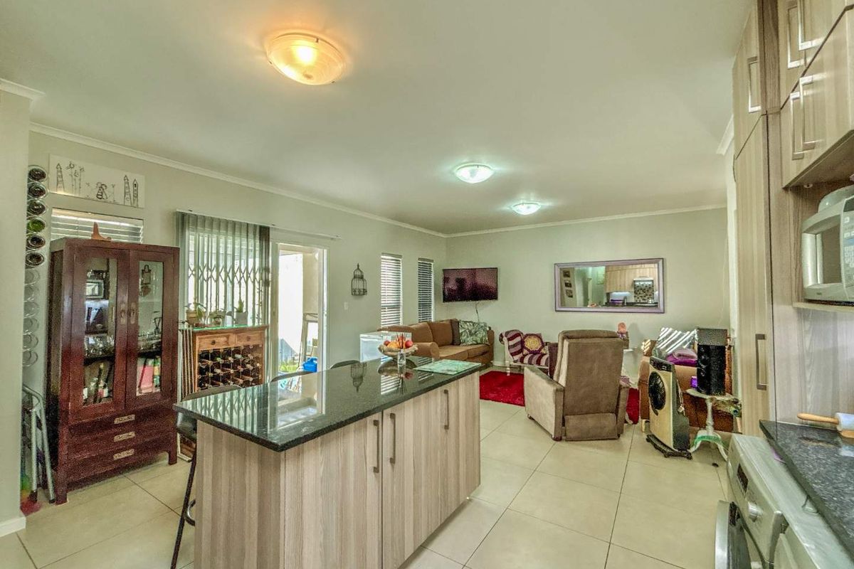 Modern 2-Bedroom, 2-Bathroom Home for Sale in Blue Hills - Photo 5