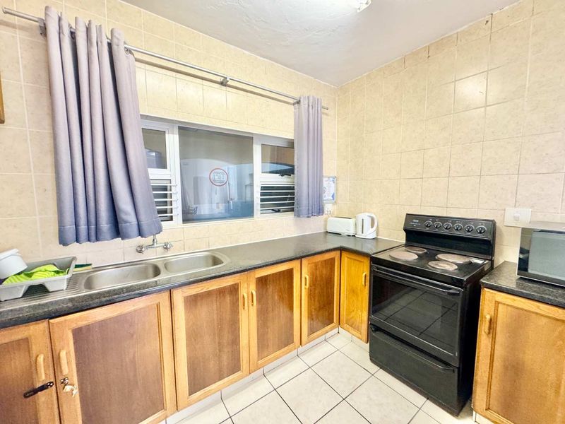 Hendra Estates - Prime Beachfront Living!! Coastal Rental In Umdloti! - Photo 9