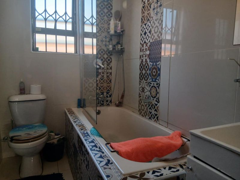 Beautifully well maintained home in Boomed off Area - Photo 7