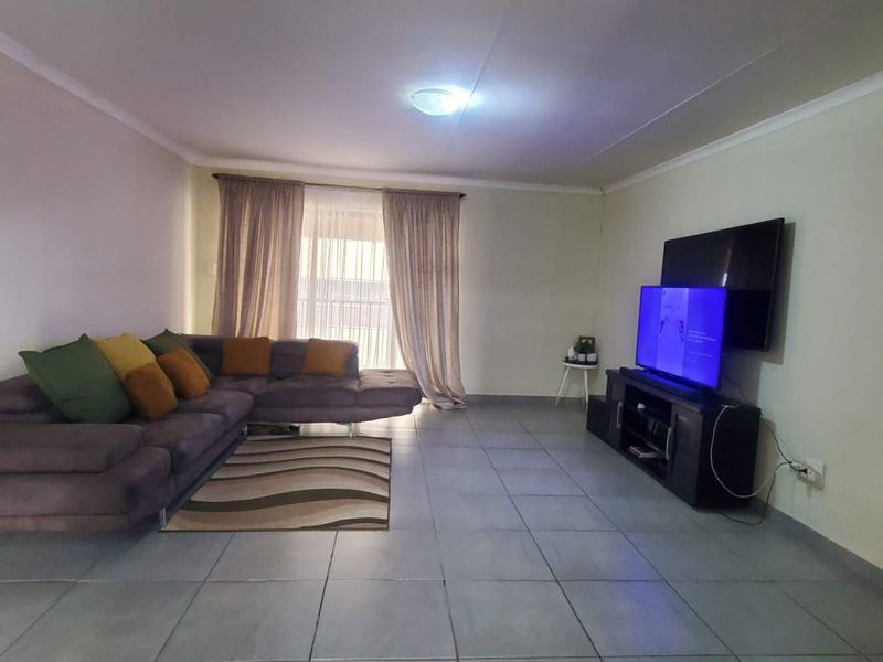 Ultimate Comfort and Convenience in Florida Heights! - Photo 9