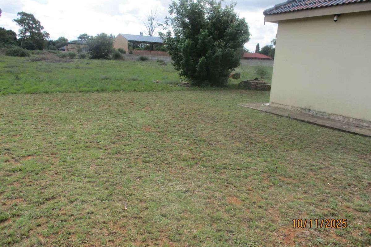 Enjoy the peace and tranquility of Henley - Photo 5