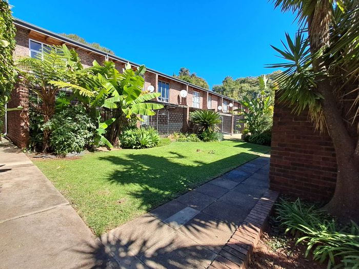 Property #2559635, Townhouse Rental Monthly in Queenswood