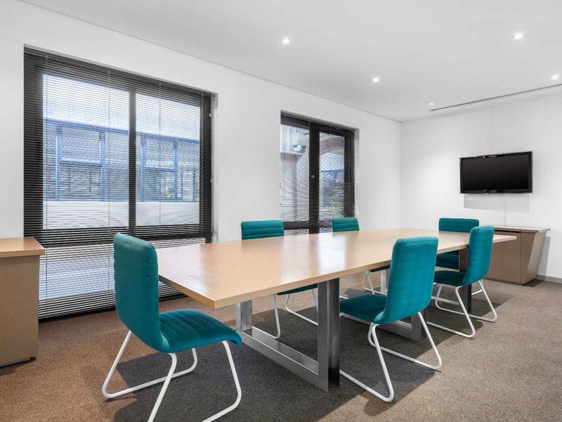 All-inclusive access to professional office space for 4 persons in Regus Tyger Valley, Willowbridge - Photo 6