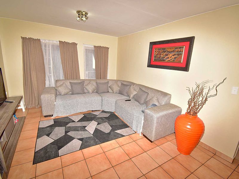 Ground Floor Unit for Sale! - Photo 3