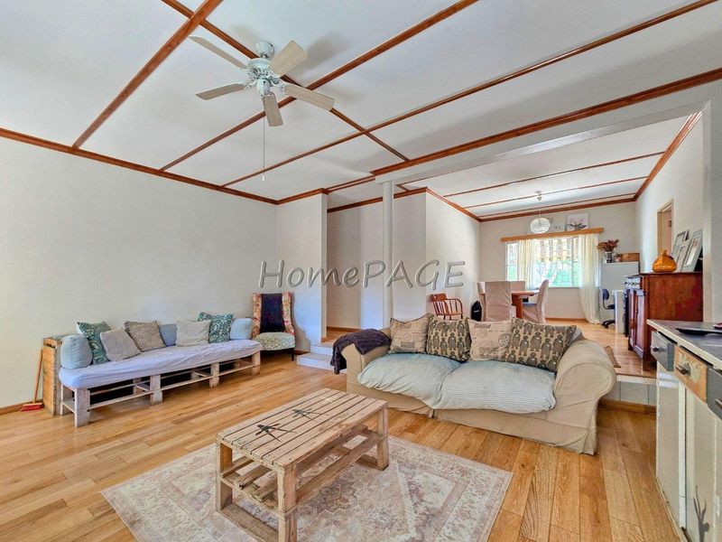 Omaruru:  Neat 3 Bedroom home is for Sale - Photo 7