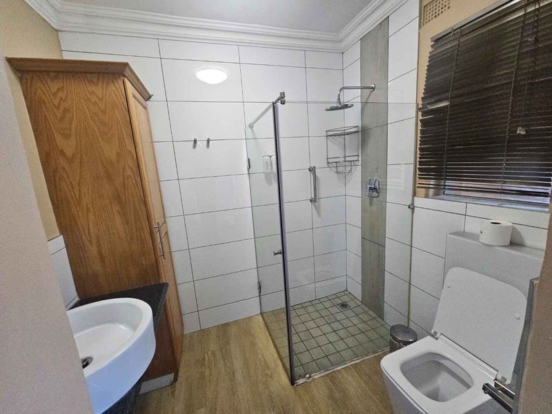 Live Where the Wild Meets the World Heritage - Photo 10