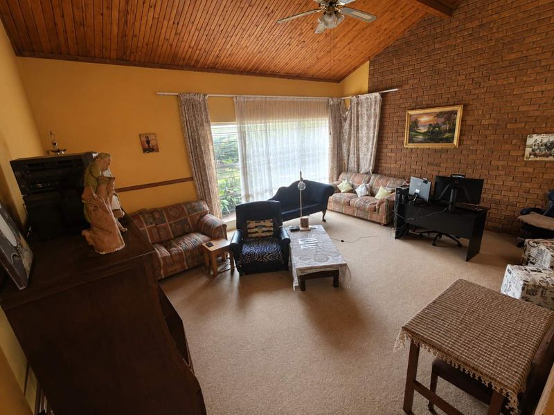 3 Bedroom House in Meyerspark - Photo 7