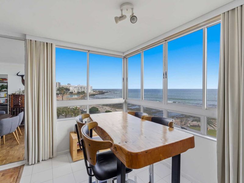 Exclusive Corner Apartment in Prestigious La Rochelle, Sea Point - Photo 9