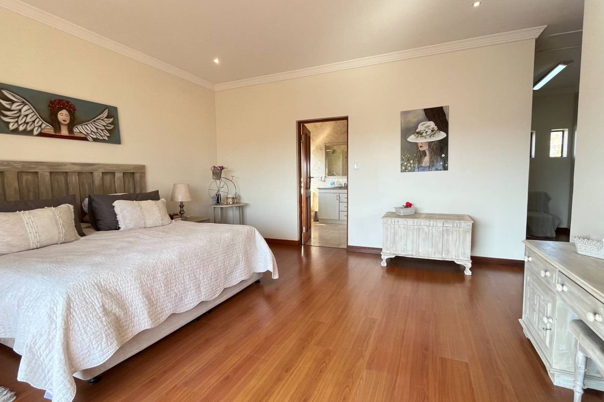 Your Dream Home with Additional Separate 2nd Home in Hartenbos: Luxury, Views, and Space - Photo 4