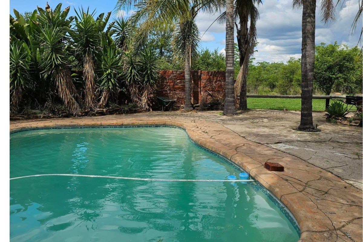 TIRED OF THE HUSSLE AND BUZZLE - BUSHVELD HAVEN - Photo 2