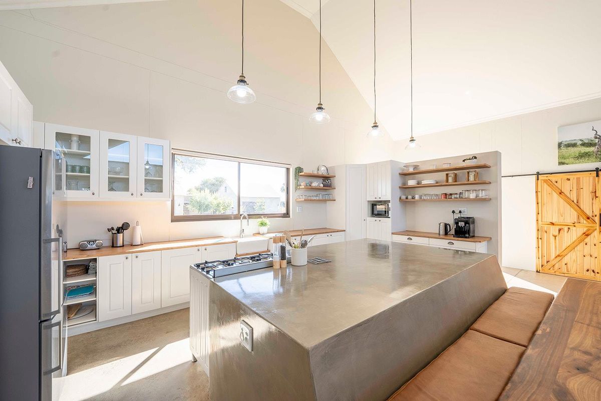 Modern and bright 3 Bedroom house Omeya Golf Estate - Photo 2