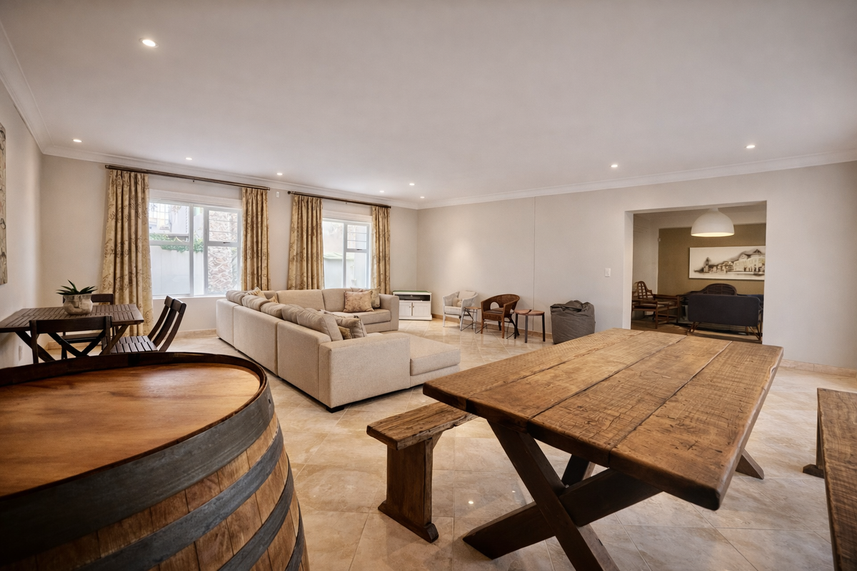 Live Large: Expansive Home with Security & Entertainment - Photo 4