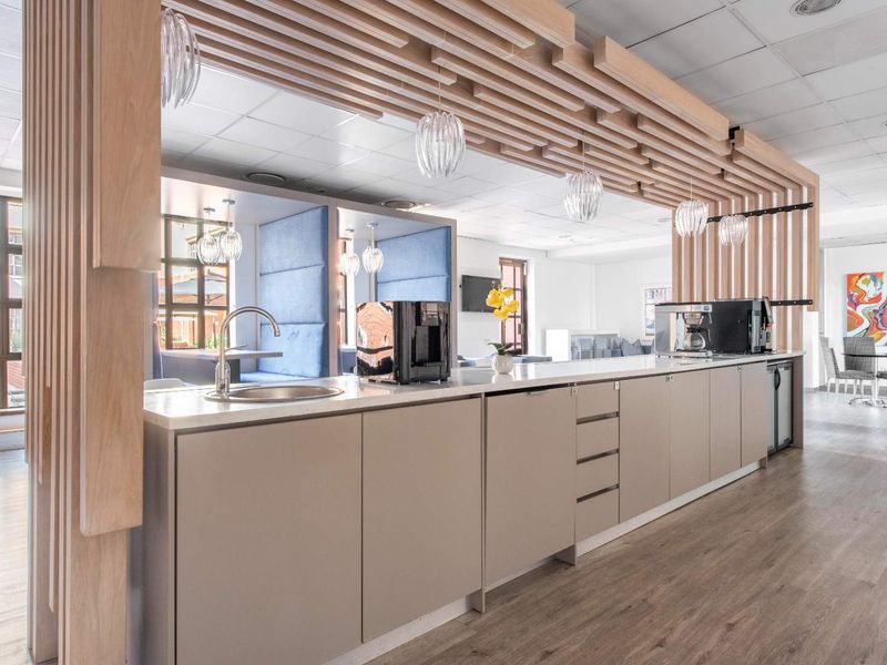 Fully serviced private office space for you and your team in Regus Bryanston - Photo 6