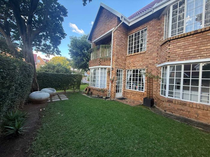 Property #2494325, Townhouse Rental Monthly in Radiokop