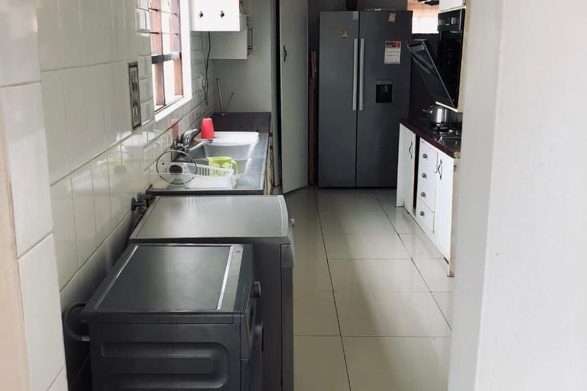 3 Bedroom House In Soshanguve XX - Photo 2