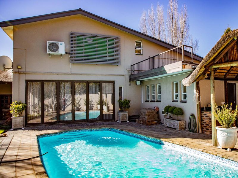 Exceptional Double-Storey Guesthouse for Sale – A Prime Investment Opportunity - Photo 3