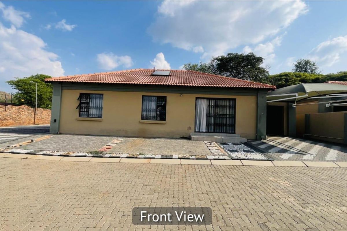 3 Bedroom House for Sale in Amandasig, Pretoria - Photo 3