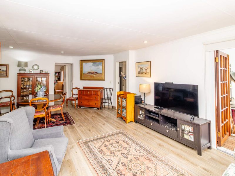 Where peaceful living meets effortless comfort! - Photo 3