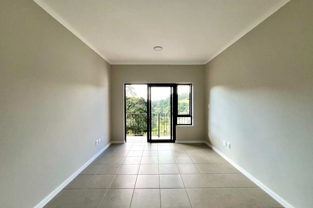 Brand New First Floor Apartment with Scenic Views! - Photo 5