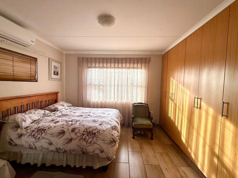 Peaceful Retirement Living in a Secure Lifestyle Village - Photo 8