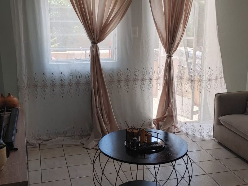 Perfect Family Home Or Intvestment Opportunity - Photo 4