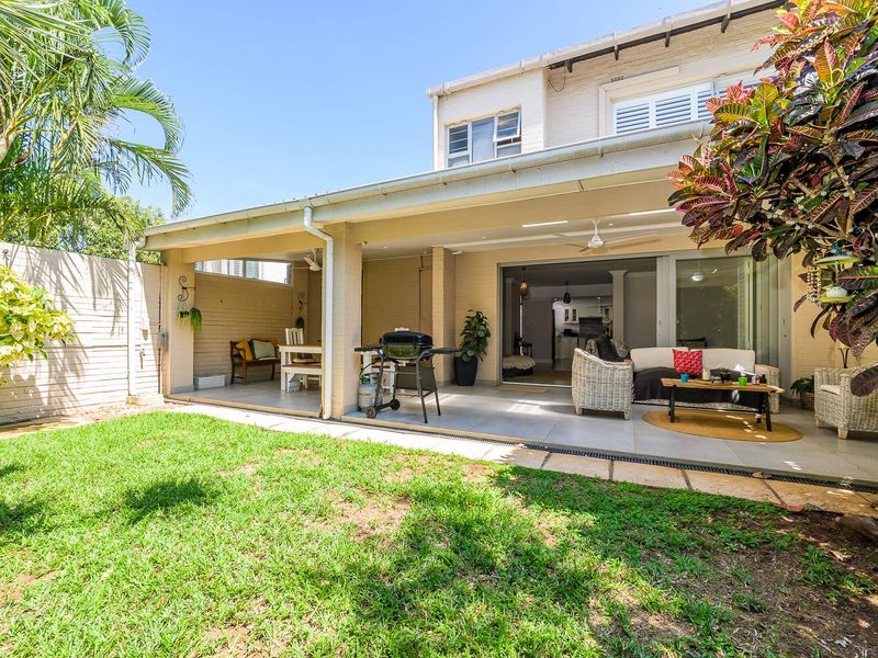 Hendra Estates - Gorgeous, Pet-Friendly Townhouse For Sale In Prime Umhlanga Walking Distance To The Beach!! - Photo 1