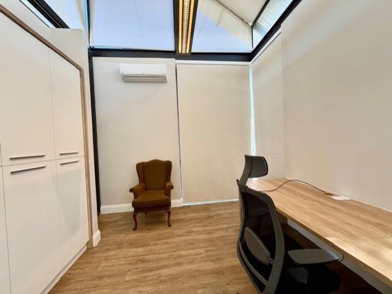 Office Space TO LET in Windhoek West - Photo 7