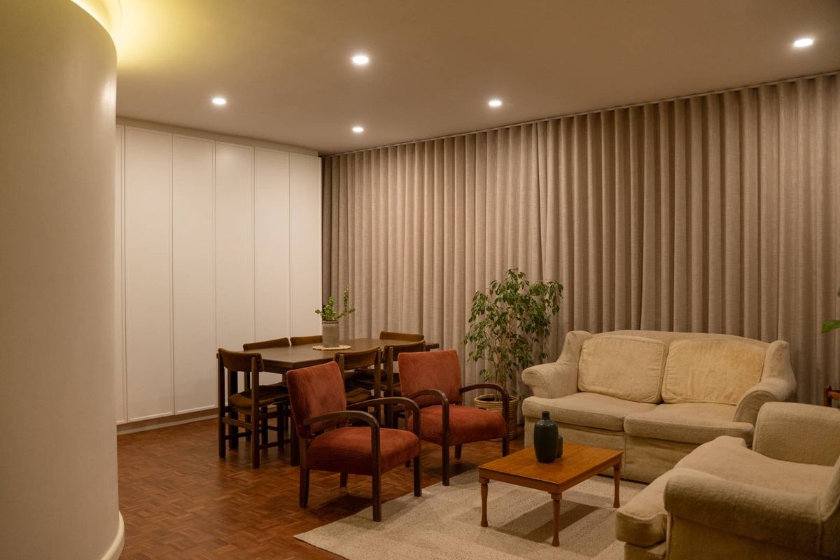 Furnished elevated living, where mountain serenity meets sea views. - Photo 4