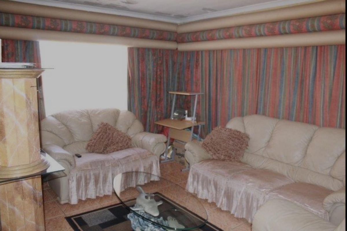 10 bedrooms house for sale in Soshanguve DD - Photo 3