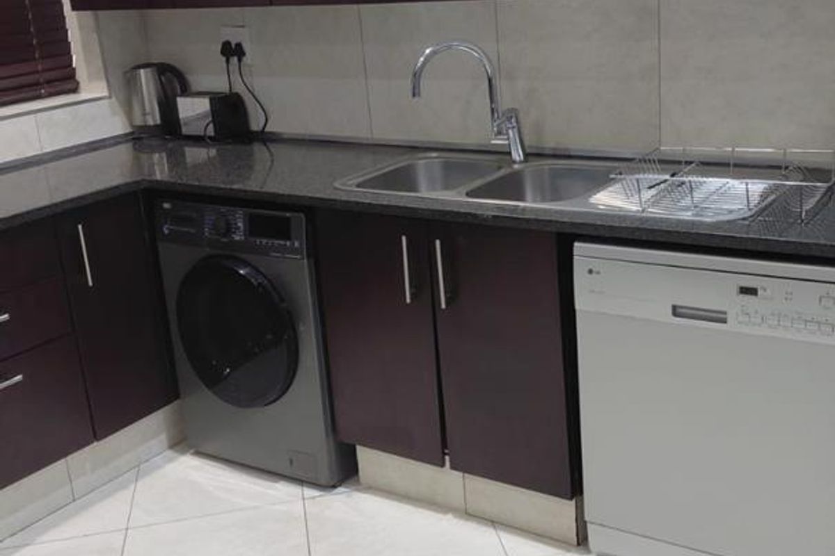 2 bedrooms 2 bathrooms furnished apartment - Photo 2