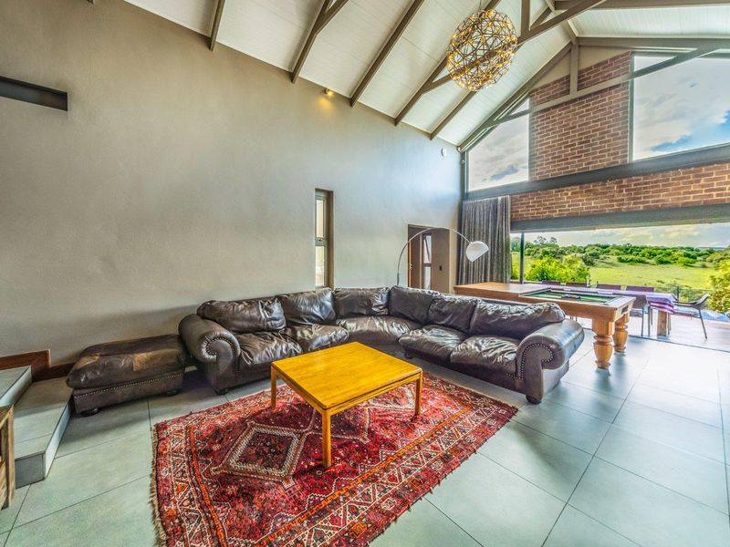 An Exquisite 4 Bed House For Sale in Copperleaf Golf Estate - Photo 10