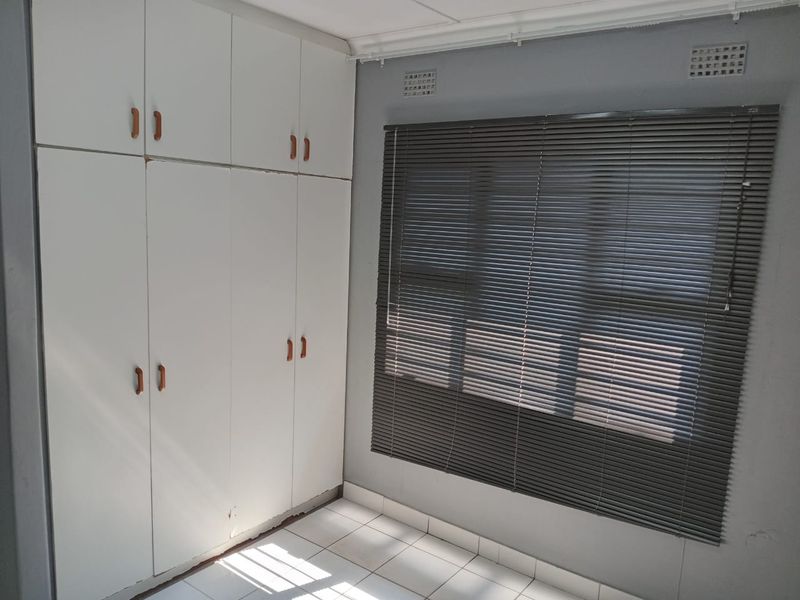 Modern & Move-In Ready 2-Bedroom Granny Flat – Pet Friendly! - Photo 4