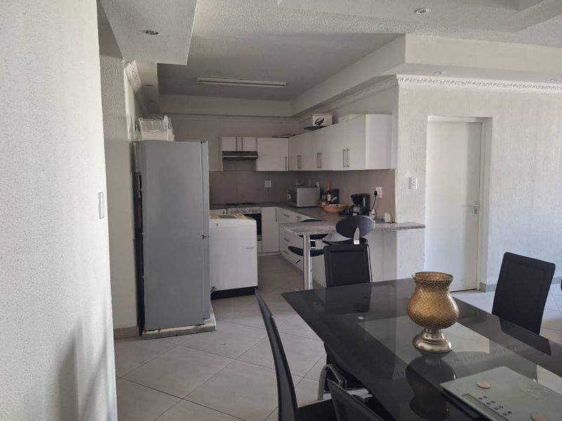 Townhouse for sale,Windhoek central - Photo 3