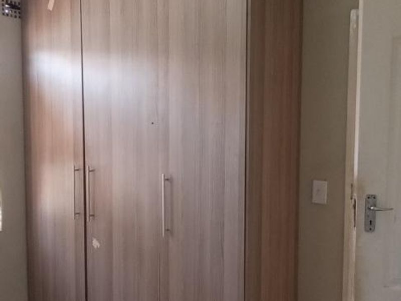 2 Bed House FOR SALE in Moleleki Ext 3 - Photo 9