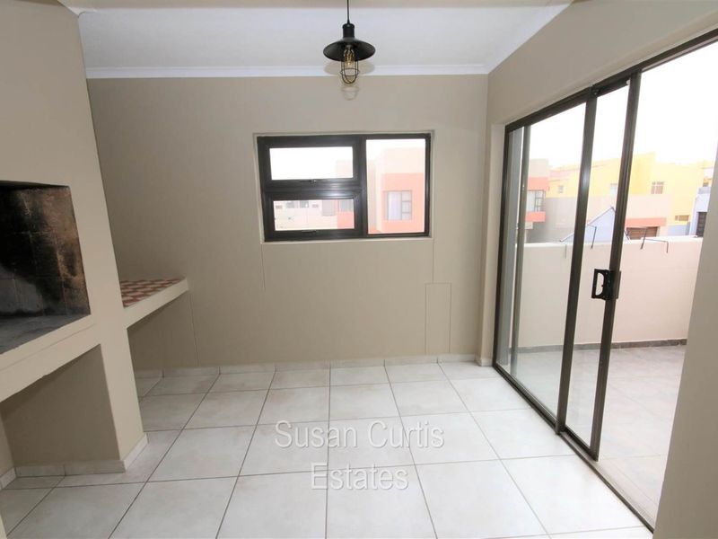 3 bedrooms Townhouse in Long Beach - Photo 4