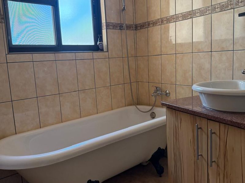 Oanab Dam Resort Chalet - Photo 6