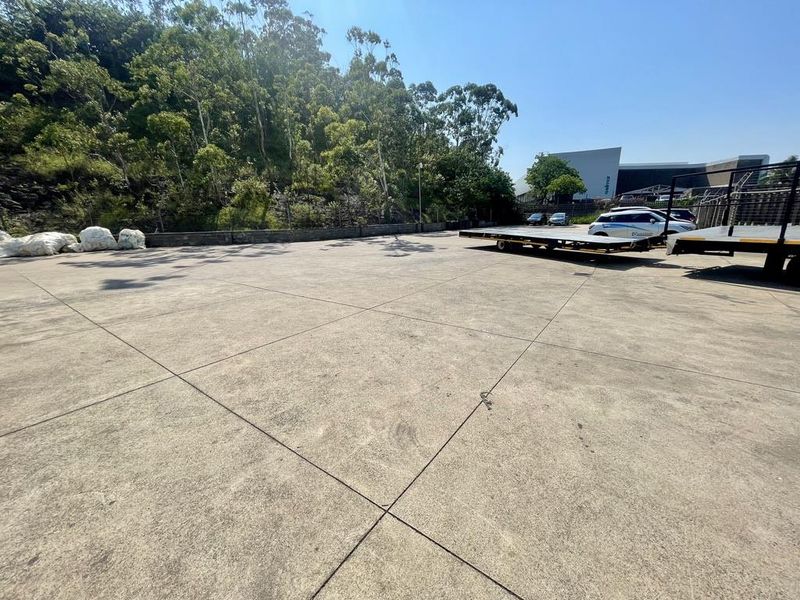 Hendra - Prime Large-Scale Warehouse To Let – Briardene Industrial Node - Photo 7