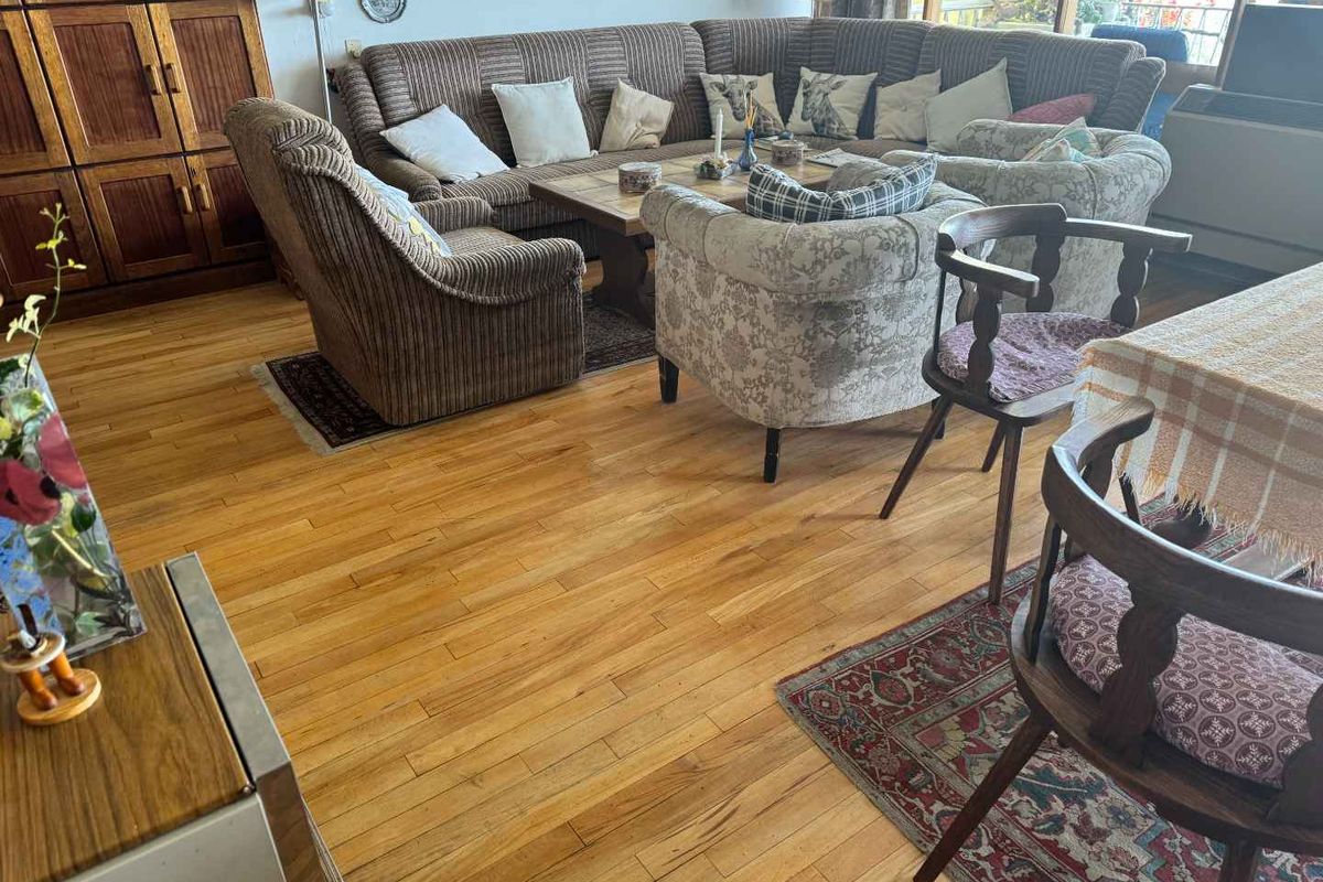 Luxury Hill House for Sale - Photo 3