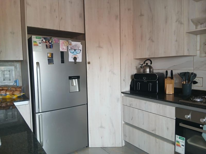 Family Home For Sale with Solar - Photo 7